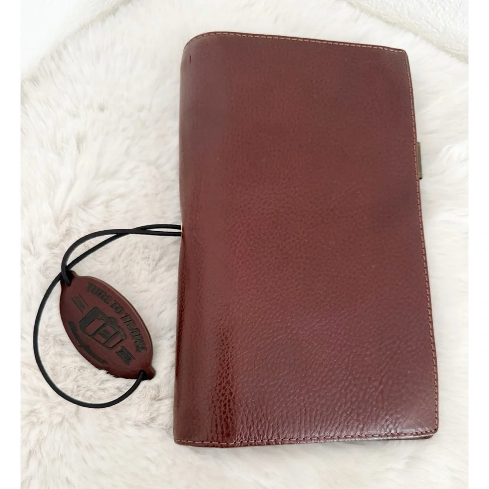 9 LIVES Traveler’s Notebooks